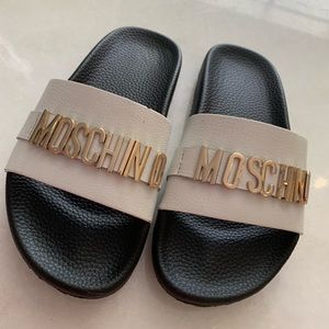 Kids sandals